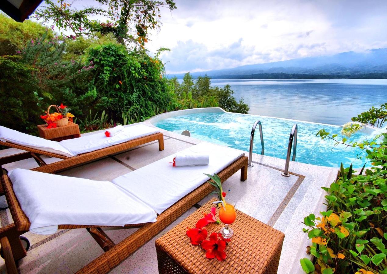 Badian Island Wellness Resort Exterior foto